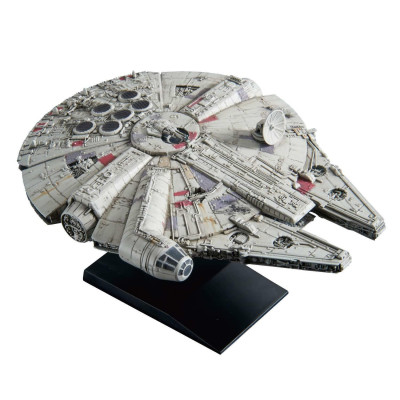 Star Wars Bandai Millennium Falcon Scale Model (Empire Strikes Back)