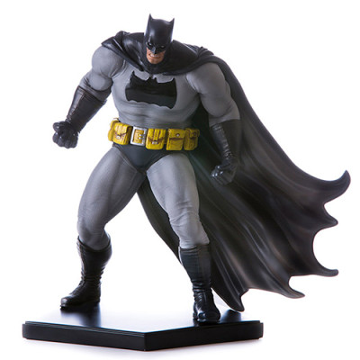 Фигурка Бэтмэн  из игры Batman: Arkham Knight (The Dark Knight DLC)